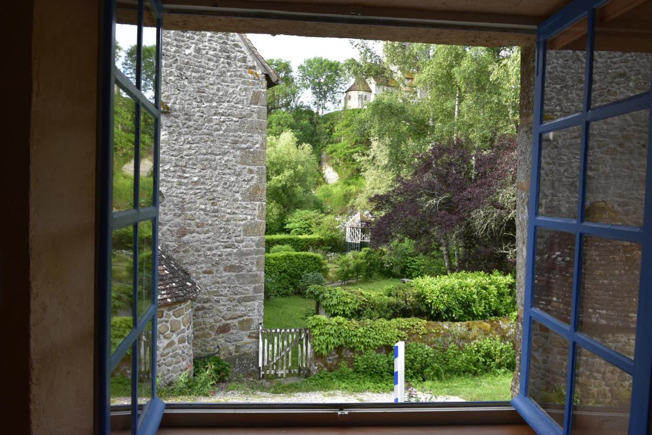 Gite Du Pont Saint-Ceneri-Le-Gerei Dans Les Alpes Mancelles Exterior foto
